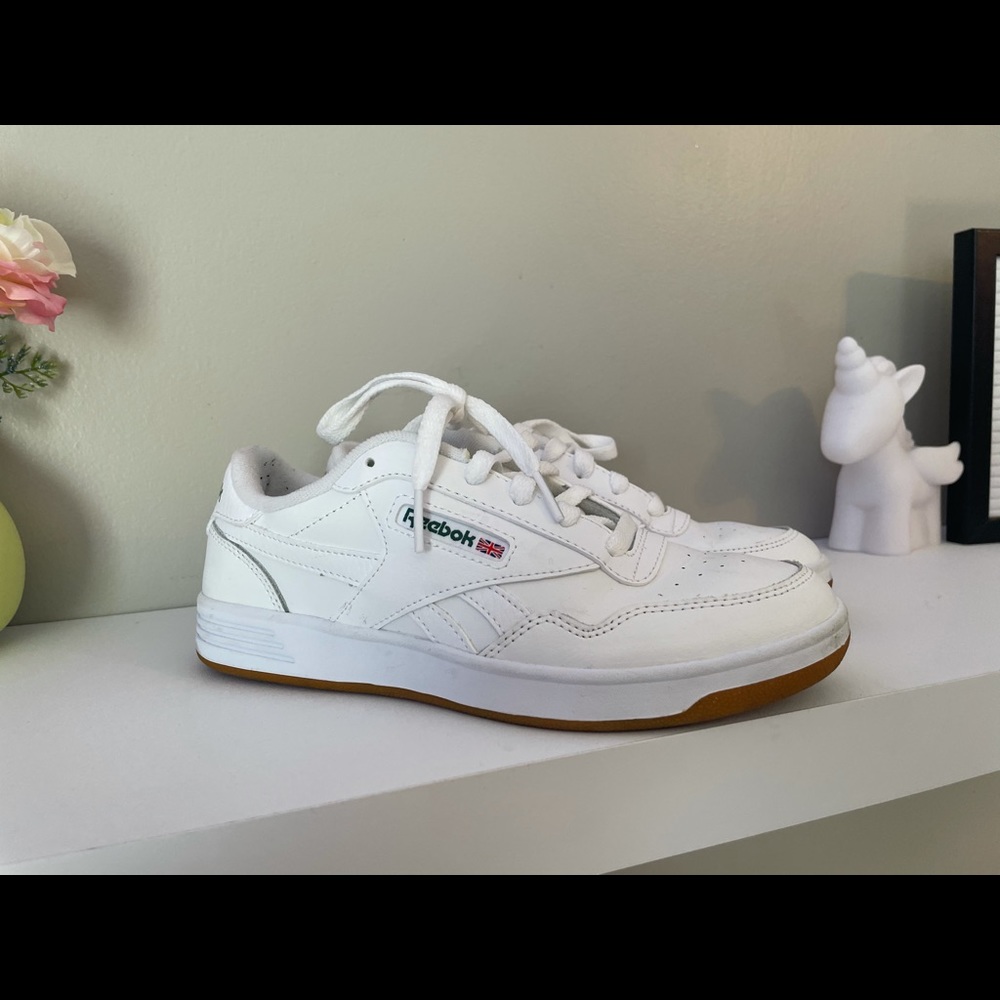 Reebok women’s size 6 shoes